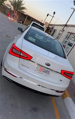 Kia Cadenza